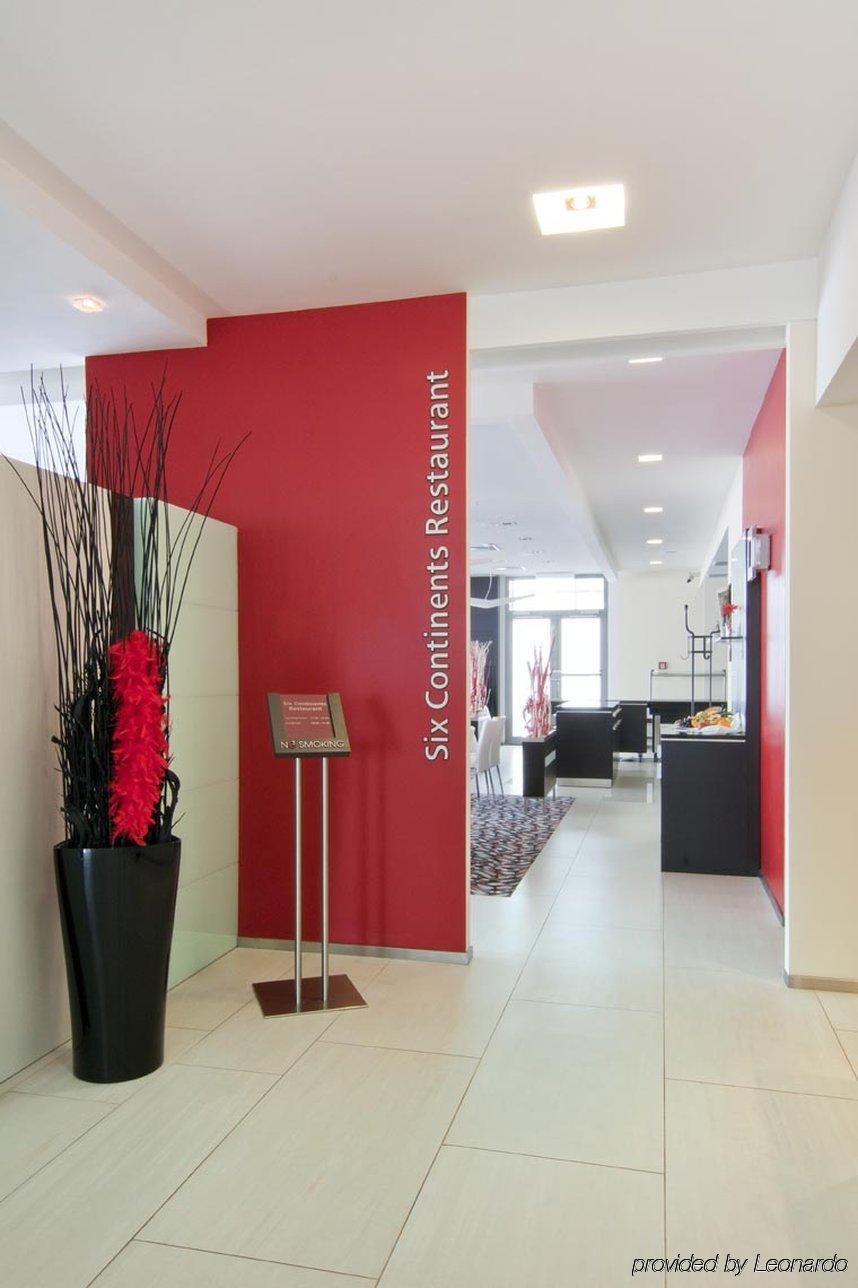 Airport By Ihg Hotel Prague